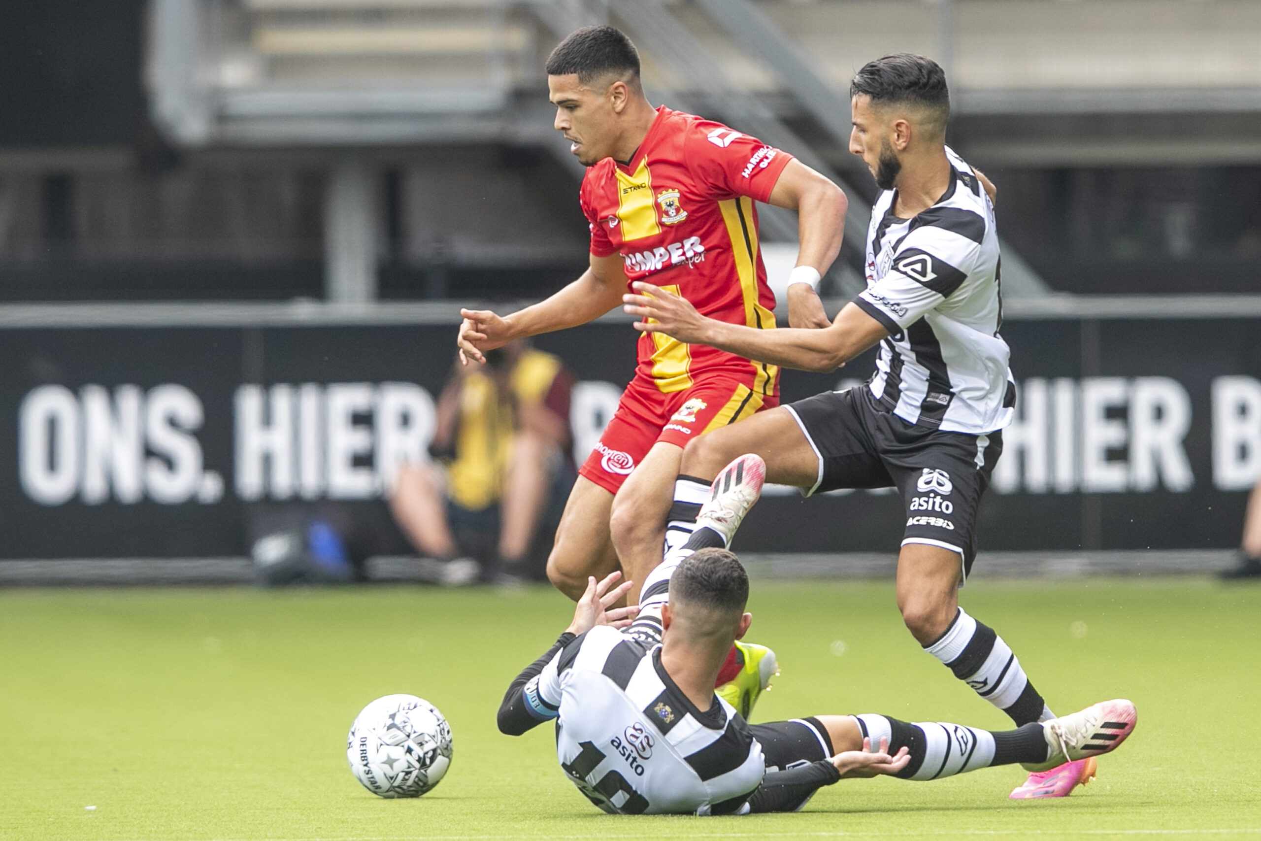 Netherlands: Heracles Almelo Vs Go Ahead Eagles