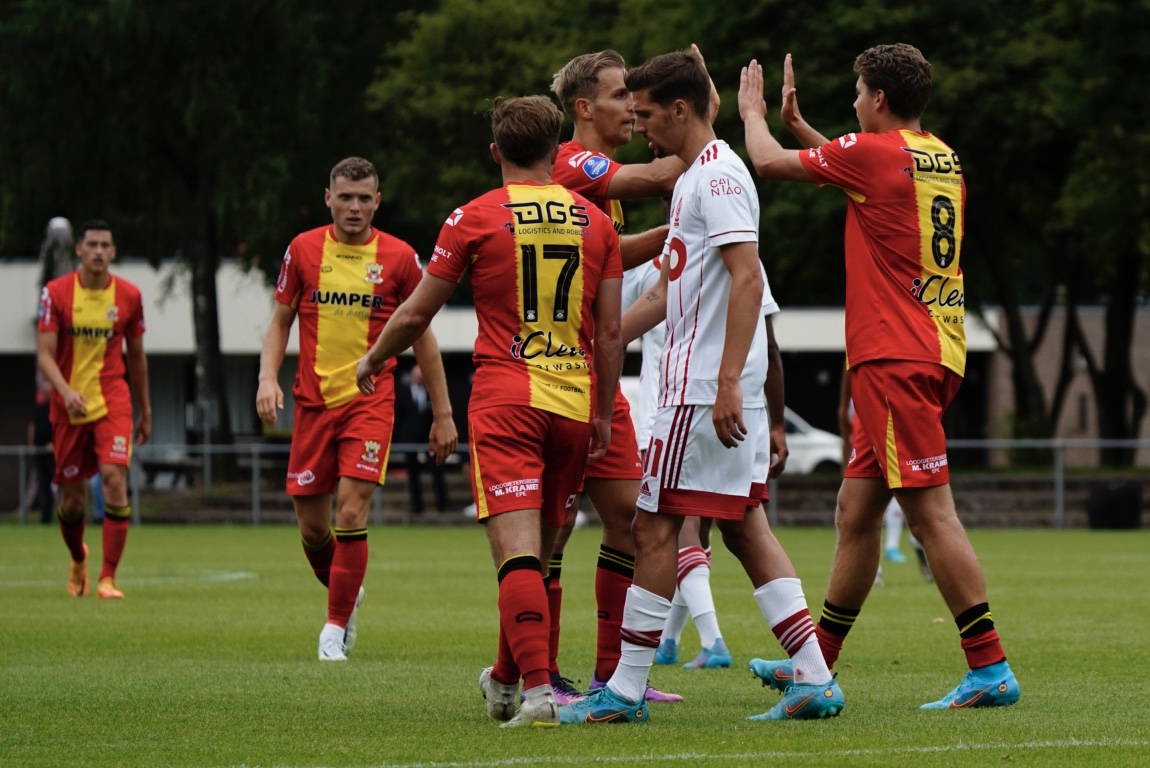 Standard Luik Go Ahead Eagles (2)